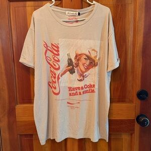 The Laundry a room Coca Cola Gray Graphic Cowgirl T-Shirt S
